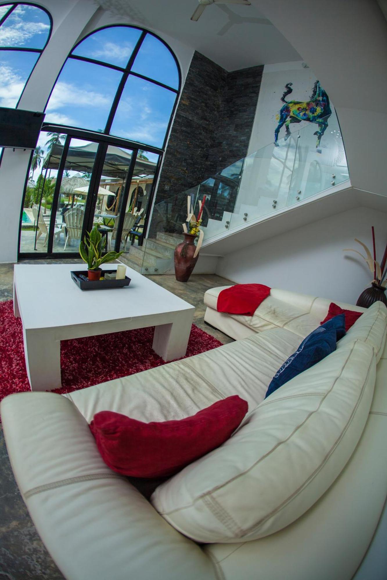 Show Pony Beach Resort And Suites Las Lajas  Exterior foto